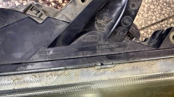 Ford Focus mk2 přední světla - 5