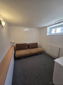 Pronájem bytu Praha 8 v RD - 5