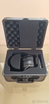 Audeze LCD-2 Closed - 5