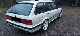 BMW E30 TOURING 330i - 5
