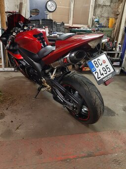 Yamaha R1 2004 - 5