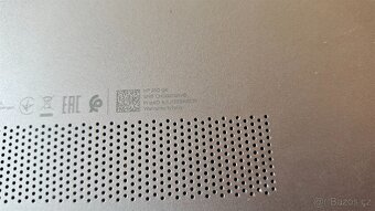 Notebook 15,6" HP 250 G6 stříbrný - 5