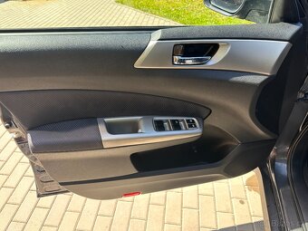 Subaru Forester 2,5 XT - 5