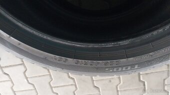 Prodám 2 x letní pneu Bridgestone 225/40/19 - 5