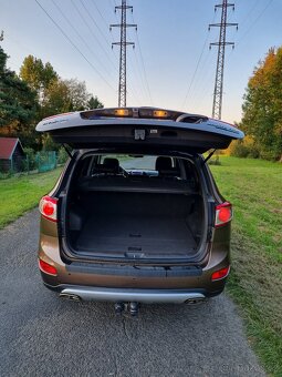 Hyundai Santa Fe - 5