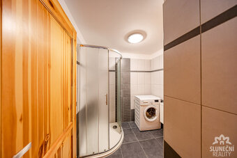 Pronájem bytu 1+kk, 27 m² v rodinném domě, Hluk - 5