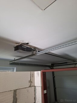 Garážová vrata s pohonem - 5