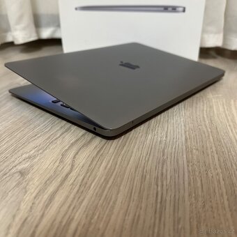 MacBook Air (8GB | M1 | 256gb | 13,3") + Záruka + Apple myš - 5