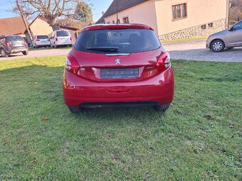 Peugeot 208 1.2 60 - 5