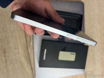 Samsung s24 Fe - 5