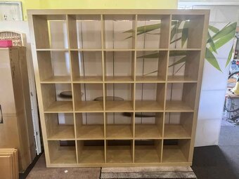 Nový pouze vybalený a sestavený čtvercový regál Ikea Expedit - 5