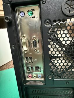 Prodám desktop ZALMAN - 5