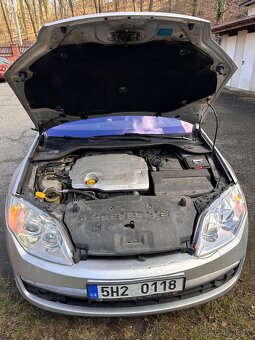 Renault Laguna III 2.0 dCI - 5