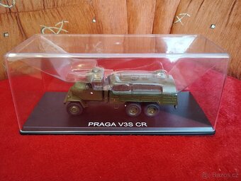 Praga V3S cisterna 1:43 SSM - 5
