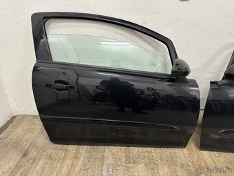 Opel Corsa D přední dveře na 3Dv. - 5