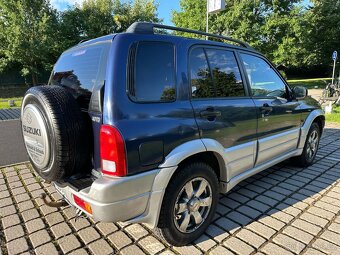 2x Suzuki Grand Vitara 2,0 HDi 80 kW 4x4 - 5