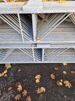 Vazníky, nosniky na šikmou střechu 7.9 m x 40 xm - 5