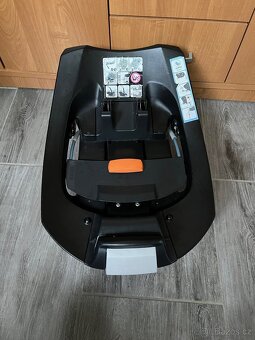 Autosedačka + izofix - 5