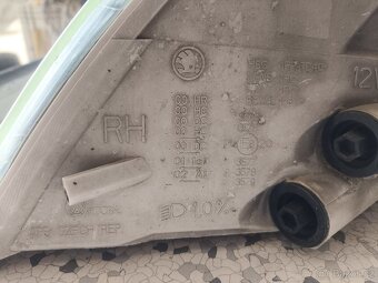 Octavia 2 PP světlomet - 5