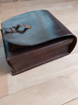 Kožená kabela na opasek - 5