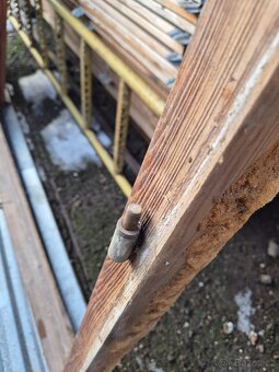 Dřevěné okno + rám - 5