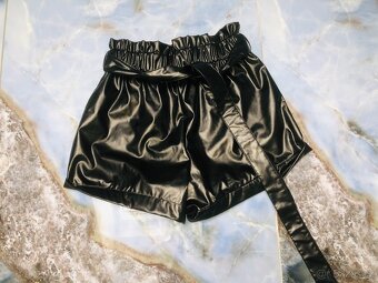 kratasy# sortky# latex# cerne # party - 5