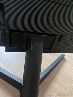 Monitor Samsung S31C - 5