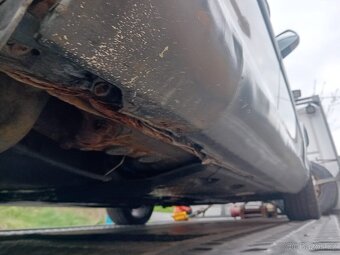 Škoda Octavia Scout 2.0 tdi 103kw 4x4 320t,km r 07 nepojizd - 5