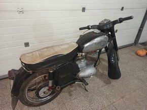 Prodám motocykl CZ 175/450 DE Luxe - 5