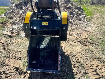 Pronájem drticí lopaty MB Crusher BF60.1 S4 - 5