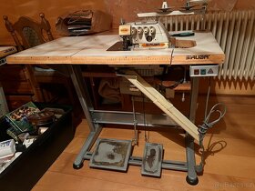 4 nitný Overlock siruba - 5