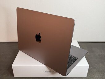 Macbook Air 13'' 2022 / M2 / 8GB / 256GB SSD - 5