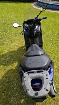 Suzuki Burgman 150 - 5