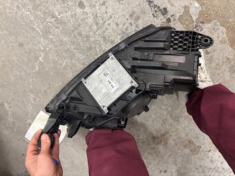 Fabia 3 leve svetlo - 5