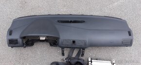 Škoda Octavia I palubní deska - 5