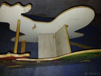 Prodám retro dřevěný houpací kůň - 5