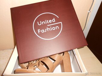 Nové dámské sandály - 5