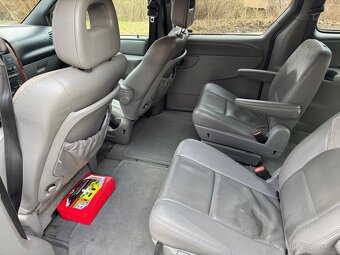 Chrysler Grand Voyager - 5