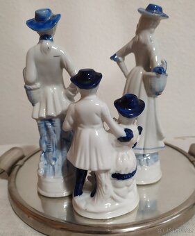 Nabízím tři porcelánové figurální sošky- Dáma s pánem - - 5