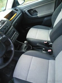 Fabia II combi 2011 1,2 htp 51 KW - 5