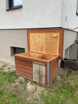 Prodám zateplenou psí boudu - 5