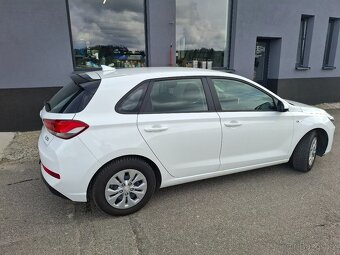 Hyundai i30 1.0i BENZIN r.22 43000km po1.majiteli PLNÝSERVIS - 5