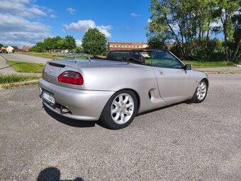 MG F 1,8i - 5