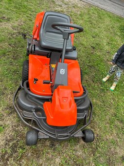 Prodám traktor husgvarna - 5