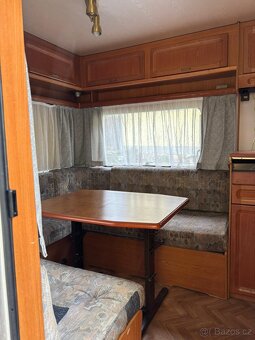 Karavan Wilk Deluxe - 5