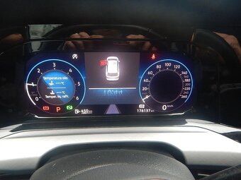 Volkswagen Golf Variant 2.0 TDI Life - Nafta - Automatické - - 5
