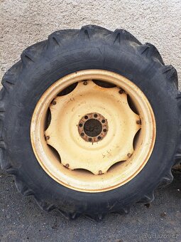 Zetor uřI kompletní zadní kola 16,9-34.. - 5