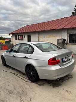 BMW e90 320i 110kw - 5