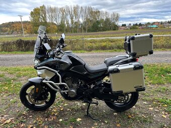 CFMOTO 800MT top stav 9tkm spousta doplňků - 5