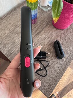 Mini žehlička na vlasy - 5